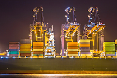 Feuerschutzschlaeuche_Kabelschutz_fuer_Steuerkabel_Giesserei_Schutz_vor_Funkenflug_1500_Grad